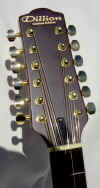 j135cea-headstock-gold.jpg (49294 bytes)